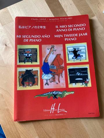 Pianoboek: mijn tweede jaar piano beschikbaar voor biedingen
