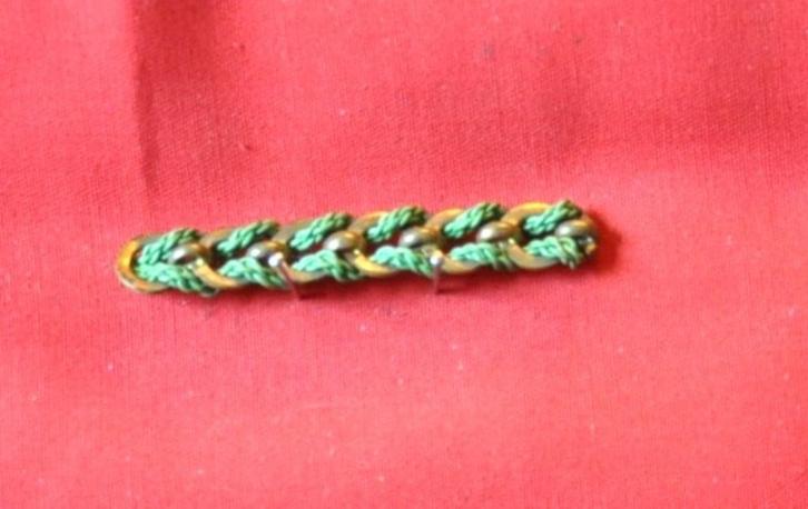 broche barette (x2081), Bijoux, Sacs & Beauté, Broches, Utilisé, Autres matériaux, Vert, Enlèvement ou Envoi