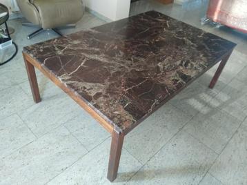 salontafel donkergeaderd marmer - vintage jaren 70 beschikbaar voor biedingen