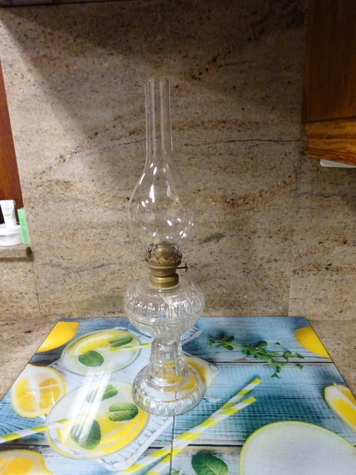 petroleum lamp, Antiek en Kunst, Antiek | Verlichting, Ophalen