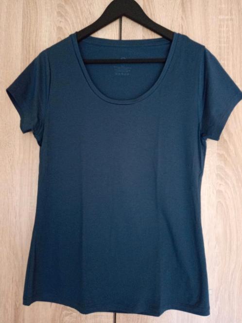 T-shirt Saint Basics, eco & fairtrade, maat M, Kleding | Dames, T-shirts, Zo goed als nieuw, Maat 38/40 (M), Blauw, Korte mouw