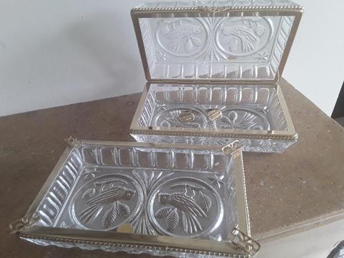 Cristallen juwelenbox met asbak en goldplated manchetteknope, Antiek en Kunst, Antiek | Glaswerk en Kristal, Ophalen of Verzenden