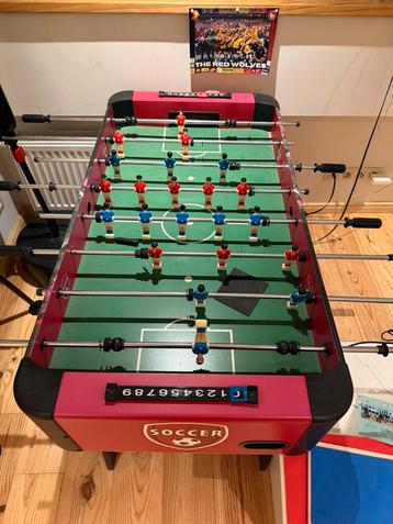 Tafelvoetbal beschikbaar voor biedingen
