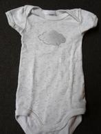 Wit rompertje met grijze print (Petit Bateau) maat 56, Kinderen en Baby's, Babykleding | Maat 56, Jongetje of Meisje, Ophalen of Verzenden