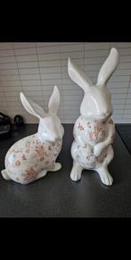 Goodwill 2 konijnen en 4 eieren in steen, Enlèvement