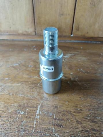 Uitlaat voor grasmaaiers beschikbaar voor biedingen