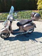 Vespa GTS 300 Piaggio, Fietsen en Brommers, Brommers | Vespa, Ophalen, 300 cc, Zo goed als nieuw