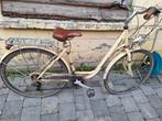 Dames fiets, Fietsen en Brommers, Ophalen, Zo goed als nieuw, Versnellingen