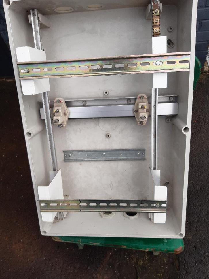 elektriciteits kast, Doe-het-zelf en Bouw, Elektriciteit en Kabels, Zo goed als nieuw, Overige typen, Ophalen