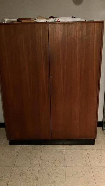 Bruine archiefkast, Huis en Inrichting, Kasten | Roldeurkasten en Archiefkasten, Ophalen, Gebruikt, 150 tot 200 cm, Meerdere deuren