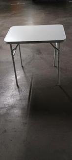 Kampeer tafeltje of bijzettafeltje, Ophalen, Zo goed als nieuw