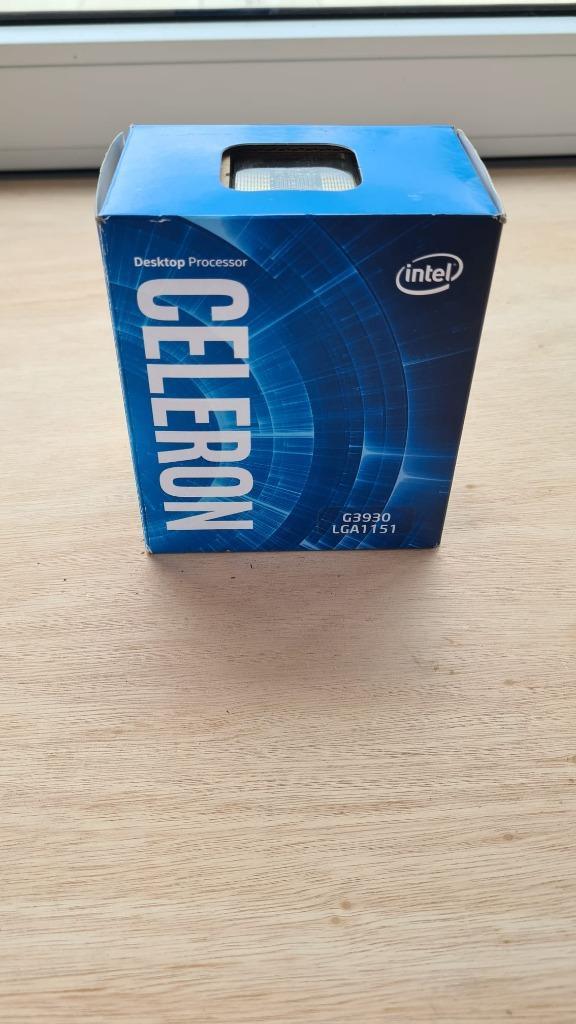Intel Celeron G3930 + Cooler, Computers en Software, Processors, Zo goed als nieuw, 2-core, 2 tot 3 Ghz, Ophalen of Verzenden