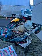 CS 55 Carlos Sainz 2025 OTK Kart, Sports & Fitness, Karting, Enlèvement, Comme neuf, Kart