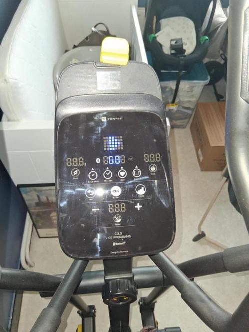Domyos Crosstrainer 520 (c3.0), Sport en Fitness, Fitnessapparatuur, Zo goed als nieuw, Crosstrainer, Benen, Overige materialen