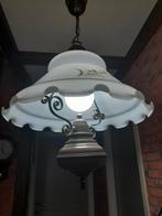 Antieke luchter met opale kap, Huis en Inrichting, Lampen | Kroonluchters, Ophalen, Zo goed als nieuw, Glas