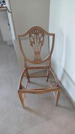 Houten klassieke stoel, zonder zitting, Ophalen