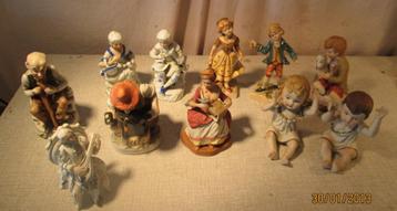 11 Mooie oude beelden van mensen beschikbaar voor biedingen