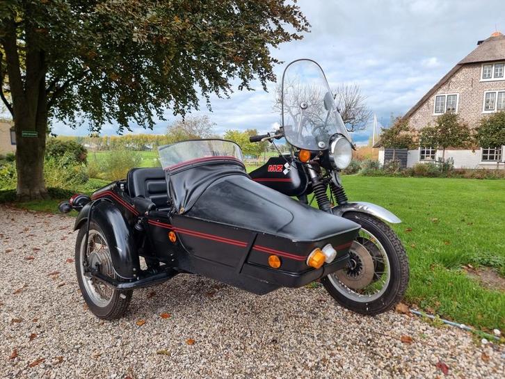 MZ ETZ250 van 1986 met zijspan!, Motoren, Motoren | Zijspanmotoren, 1 cilinder, Ophalen