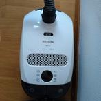 Miele S 2131.  300......1600 Waat, Elektronische apparatuur, Stofzuigers, Ophalen of Verzenden, Stofzuiger