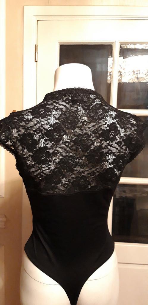 ESCADA, Bodysuit, Vintage J 90, kant elastisch T36/38, Kleding | Dames, Topjes, Zo goed als nieuw, Zwart, Ophalen of Verzenden
