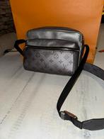 Lv heuptas, Handtassen en Accessoires, Tassen | Schoudertassen, Gebruikt, Leer, Zilver, Ophalen