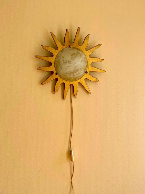 Wandlamp op zonne-energie uit de tweede helft van de 20e eeu, Antiek en Kunst, Antiek | Verlichting, Ophalen of Verzenden