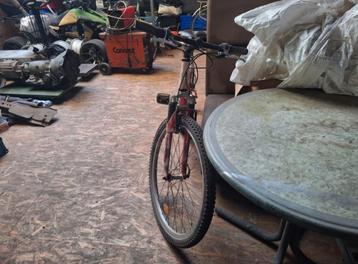 mountainbike beschikbaar voor biedingen