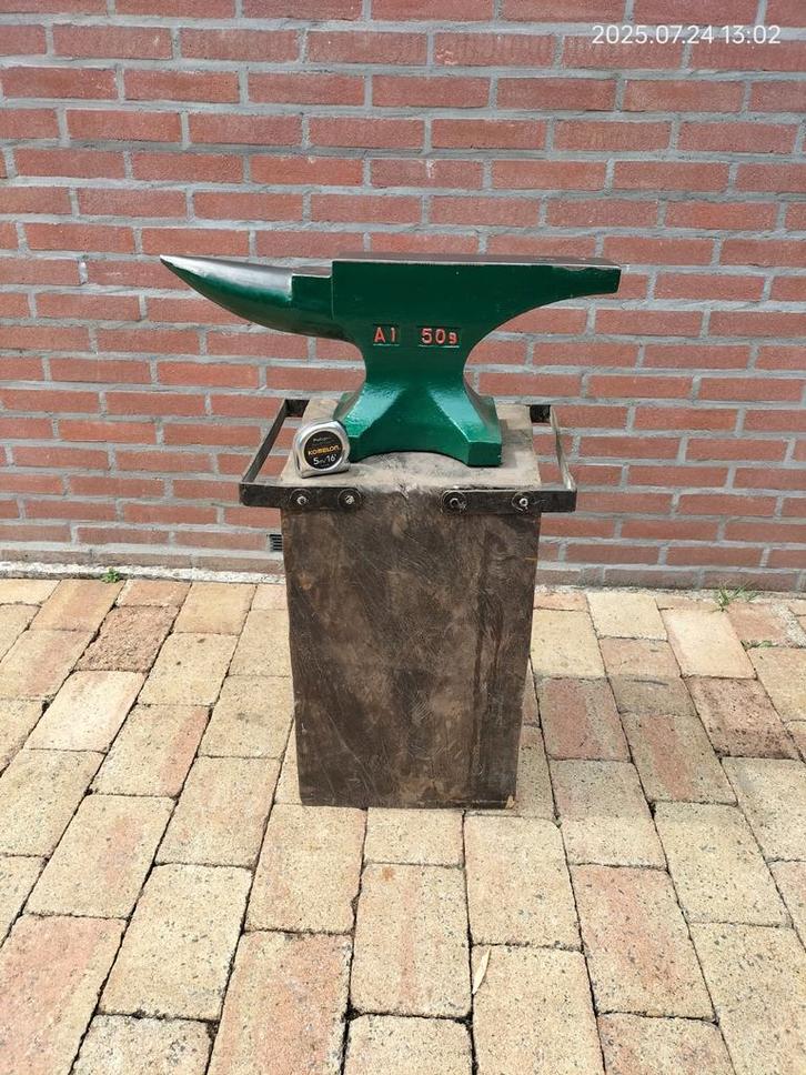 Aambeeld 50 kg, Doe-het-zelf en Bouw, Gereedschap | Handgereedschap, Zo goed als nieuw, Ophalen