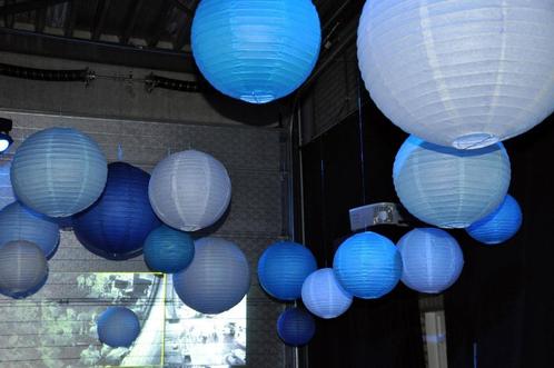 VERLAAGDE PRIJS Decoratie blauw 45delig met o.a. 30x lampion, Hobby & Loisirs créatifs, Articles de fête, Comme neuf, Décoration