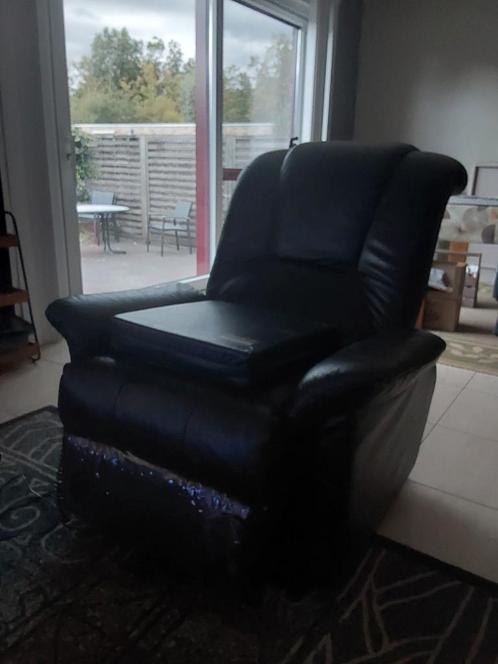 Electrische sta op zetel / relax zetel, Huis en Inrichting, Fauteuils, Ophalen