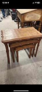 Table gigogne, Enlèvement