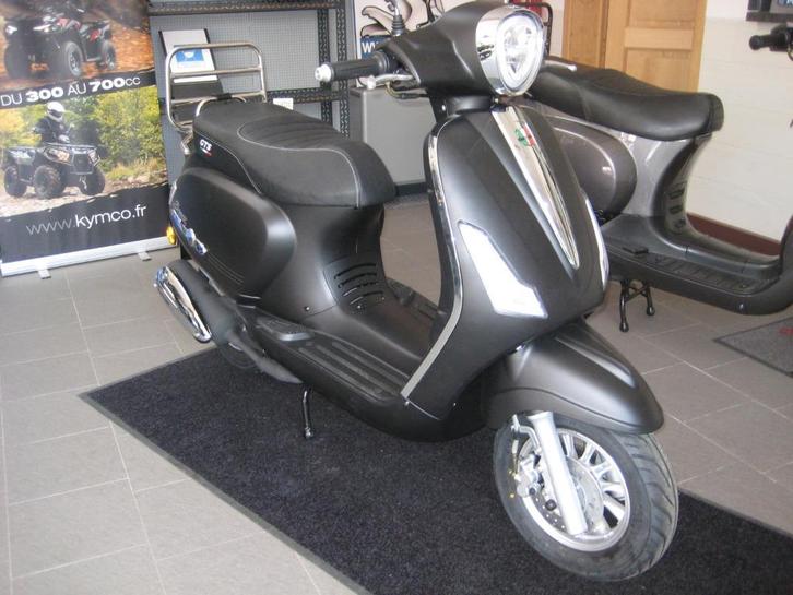 GTS scooters a partir de 1.799€ 25 kmh de stock!!, Fietsen en Brommers, Scooters | Piaggio, Nieuw, Klasse A (25 km/u), Benzine