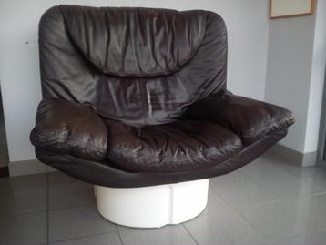Fauteuil cuir Il Poltrone production Comfort Italy 1970