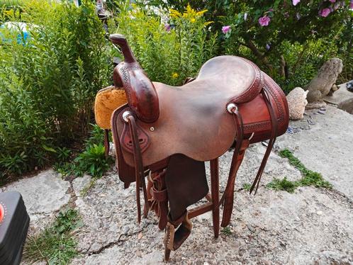 Twisted C seddlery cuttingzadel western zadel 17" full quart, Dieren en Toebehoren, Paarden en Pony's | Zadels, Zo goed als nieuw