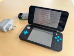 Nintendo 2DS XL + lader, Zwart, 2DS, Ophalen of Verzenden, Gebruikt