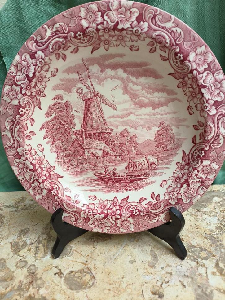 Sierbord Royal Tudor Ware (diameter 25cm), Antiek en Kunst, Antiek | Keramiek en Aardewerk, Ophalen