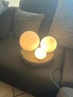 Lamp met 3 bollen, Ophalen, Zo goed als nieuw