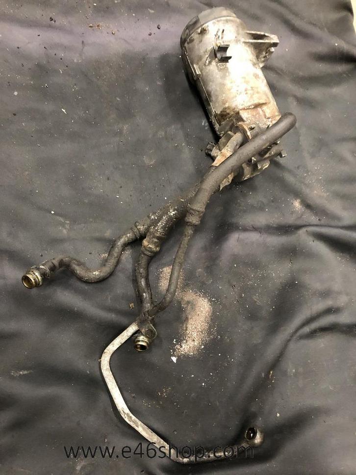 OLIEFILTERHUIS BMW 735i M62 MOTOR, Autos : Pièces & Accessoires, Filtres, BMW, Utilisé, Enlèvement ou Envoi