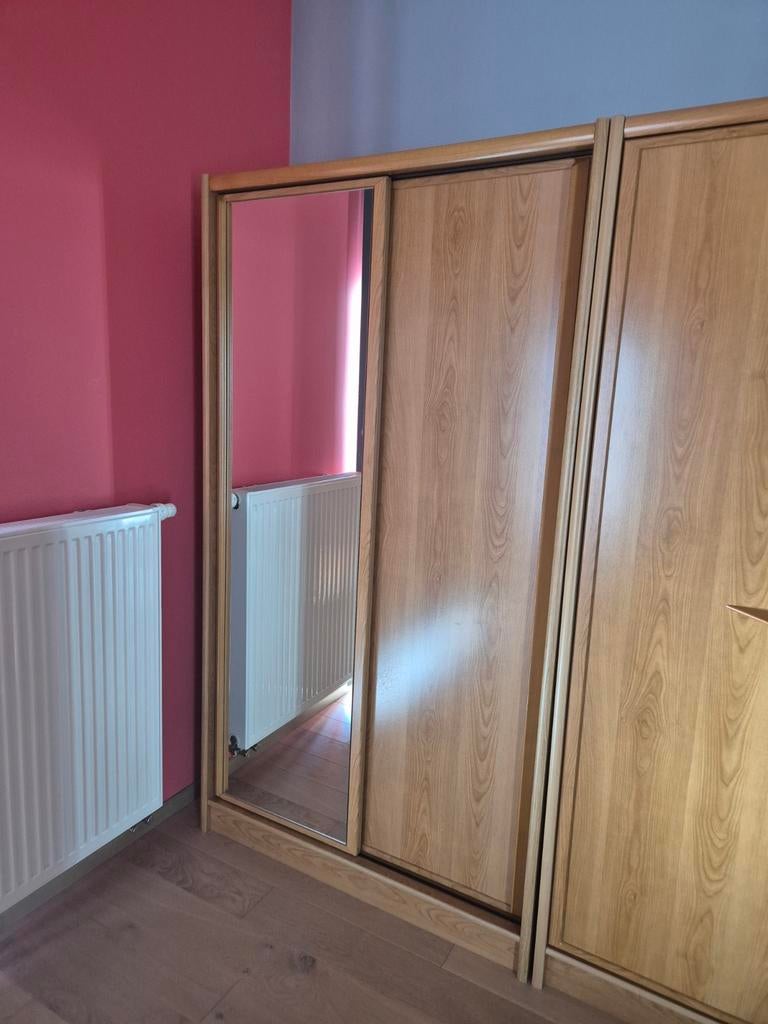 Armoire Gautier avec miroir – portes coulissantes