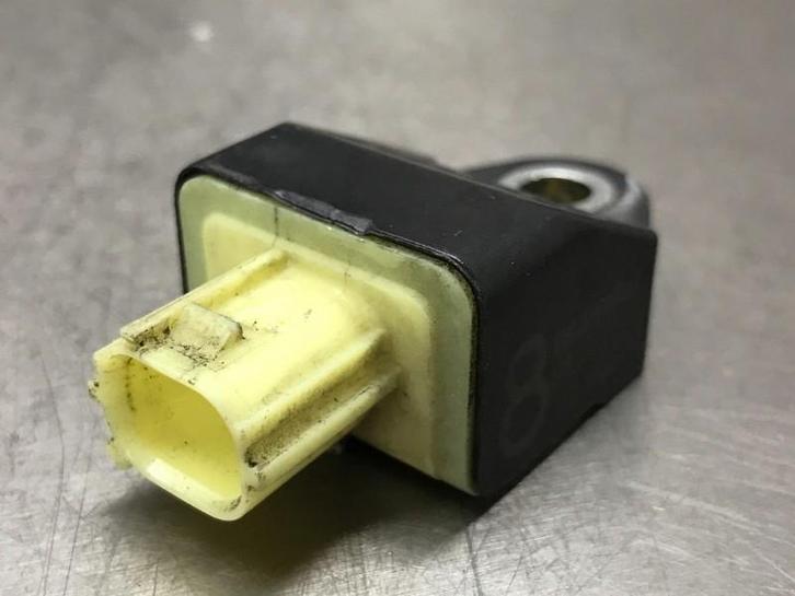 CAPTEUR AIRBAG Subaru Forester (SH) (|98231FG000|), Autos : Pièces & Accessoires, Autres pièces automobiles, Subaru, Utilisé