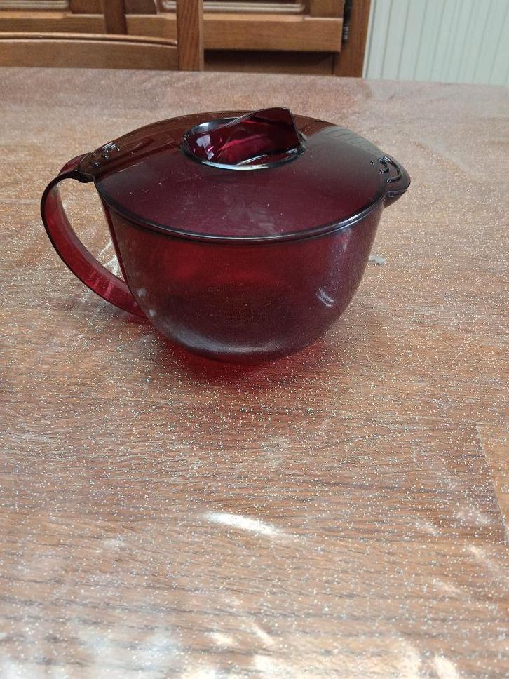 Pichet à sauce / chocolat Tupperware, Maison & Meubles, Cuisine| Tupperware, Comme neuf, Rouge, Enlèvement