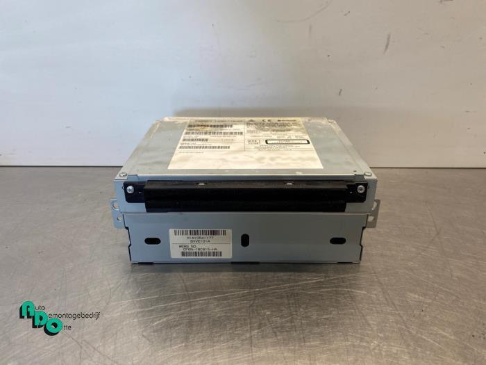 CD Speler van een Volvo V40 (V40 12-), Auto-onderdelen, Elektronica en Kabels, Volvo, Gebruikt, 3 maanden garantie, Ophalen of Verzenden