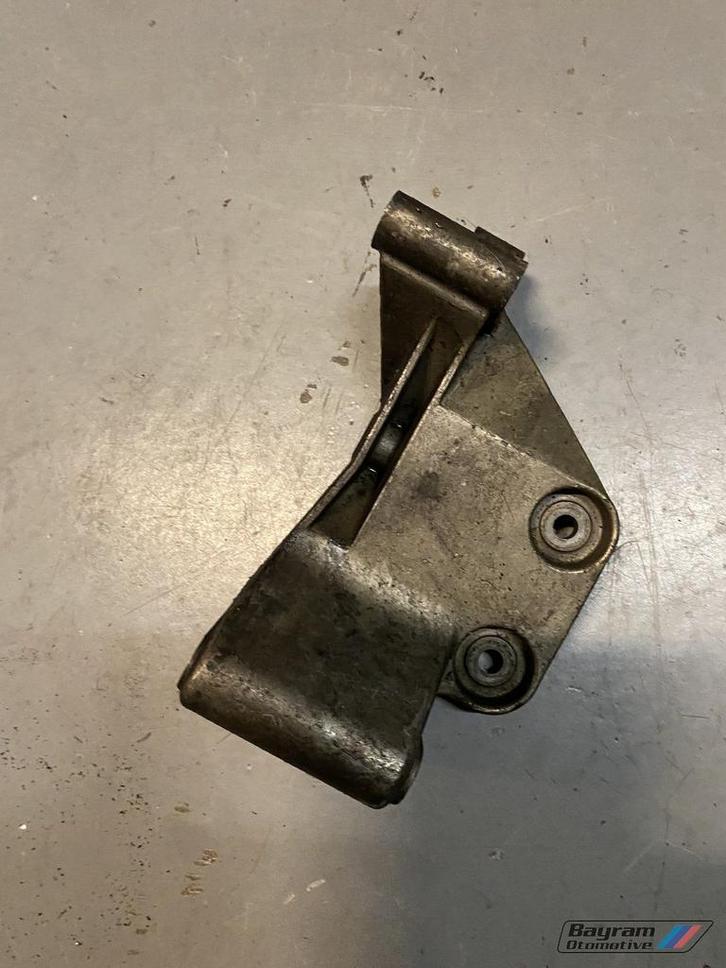 Bmw E34 dynamo steun E32 m30 bmw 1707162 535i 735i 5-serie, Auto-onderdelen, Motor en Toebehoren, BMW, Gebruikt, Ophalen of Verzenden