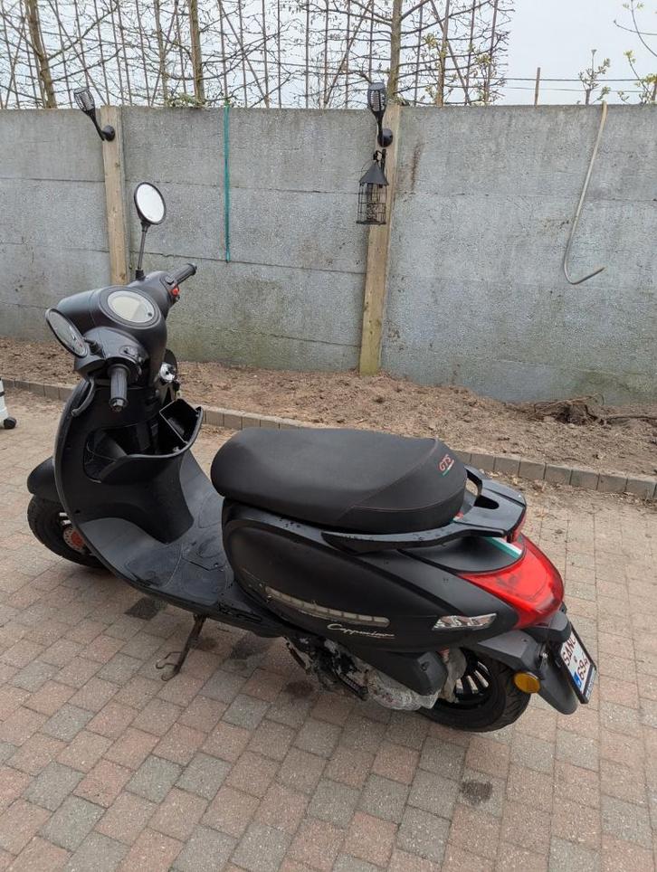 GTS Cappuccino scooter 50cc – rijdt goed – budget / project, Motoren, Motoren | Overige merken, Particulier, Scooter, 11 kW of minder