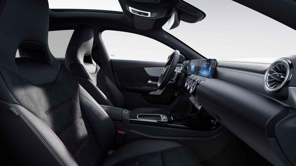 Mercedes-Benz CLA-Klasse 180 Shooting Brake AMG Line | Panor, CLA, Stof, Gebruikt, 4 cilinders