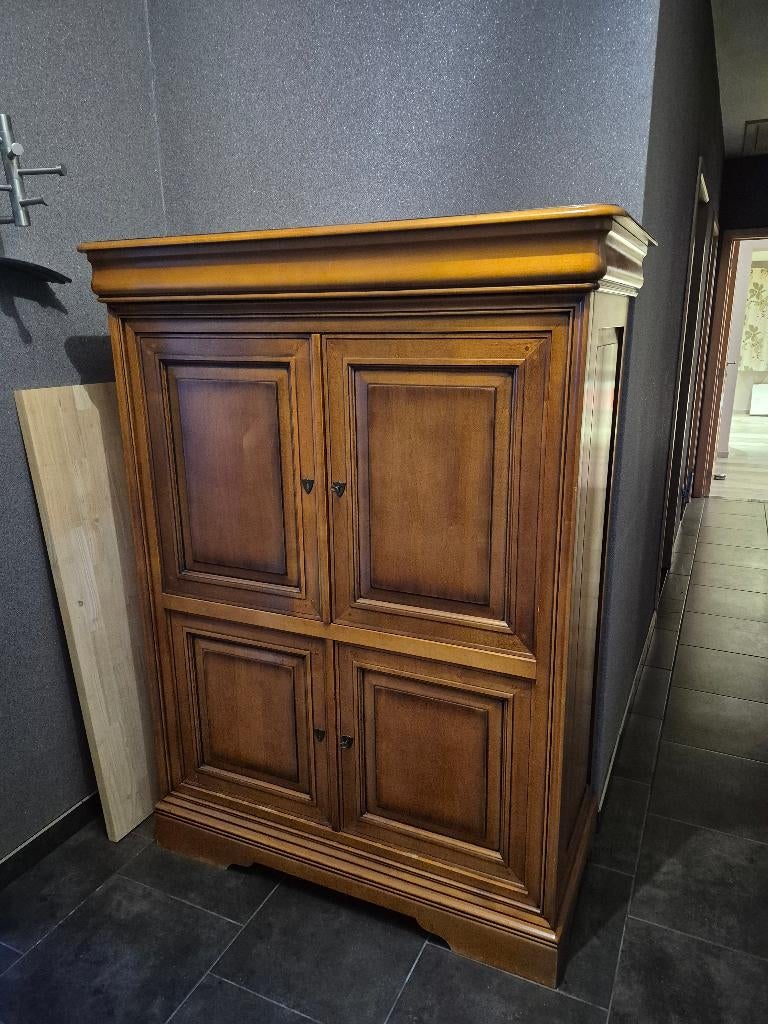 Kast te koop, Ophalen