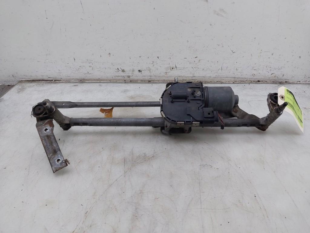 MOTEUR + TRINGLERIE ESSUIE GLACE AVANT Golf V (1K1), Robert Bosch AG, Volkswagen, Utilisé, Robert-Bosch-Allee 1
74232  Abstatt, DE