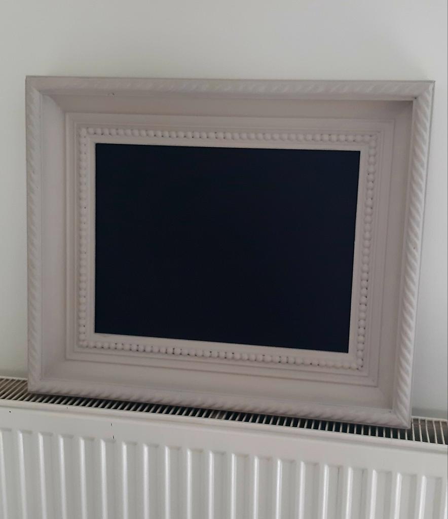 Cadre tableau noir, Enlèvement