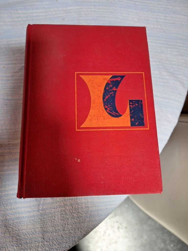 Petit Larousse illustré années 1974, Enlèvement