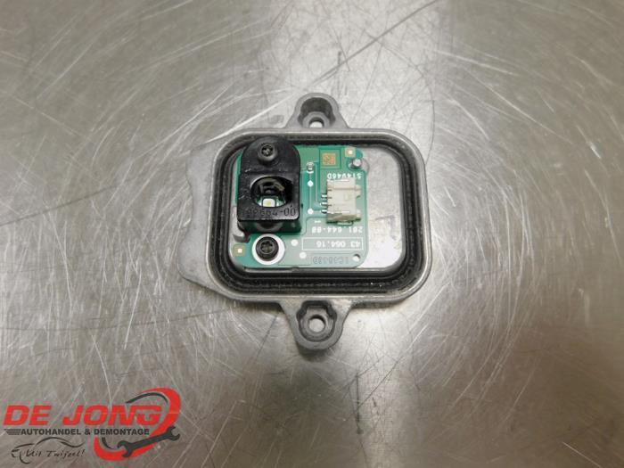 Phare LED d'un BMW 3-Serie, Autos : Pièces & Accessoires, Éclairage, BMW, Utilisé, 3 mois de garantie, Enlèvement ou Envoi